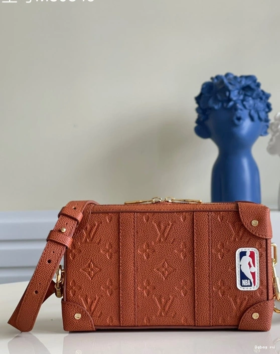 WEARABLE LOUIS WALLET VUITTON TRUNK SOFT LVXNBA 0809